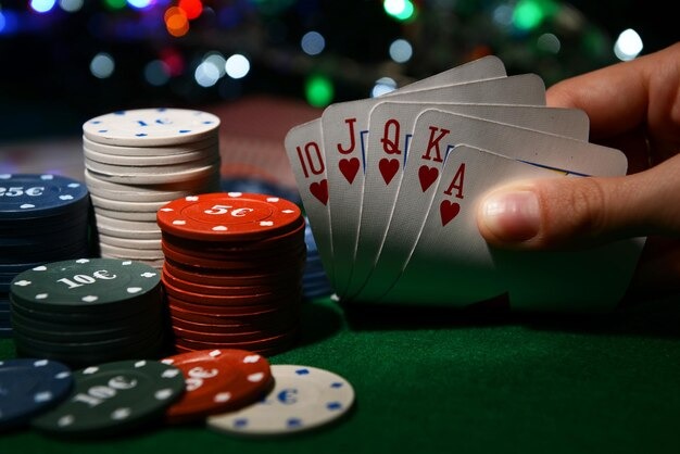 qqalfa login Shio Table interface showing live blackjack table with bet placement controls and dealer chat